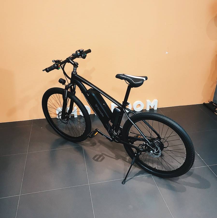 F2E443C7-BDF5-45CC-B7ED-6A419EEA78A1