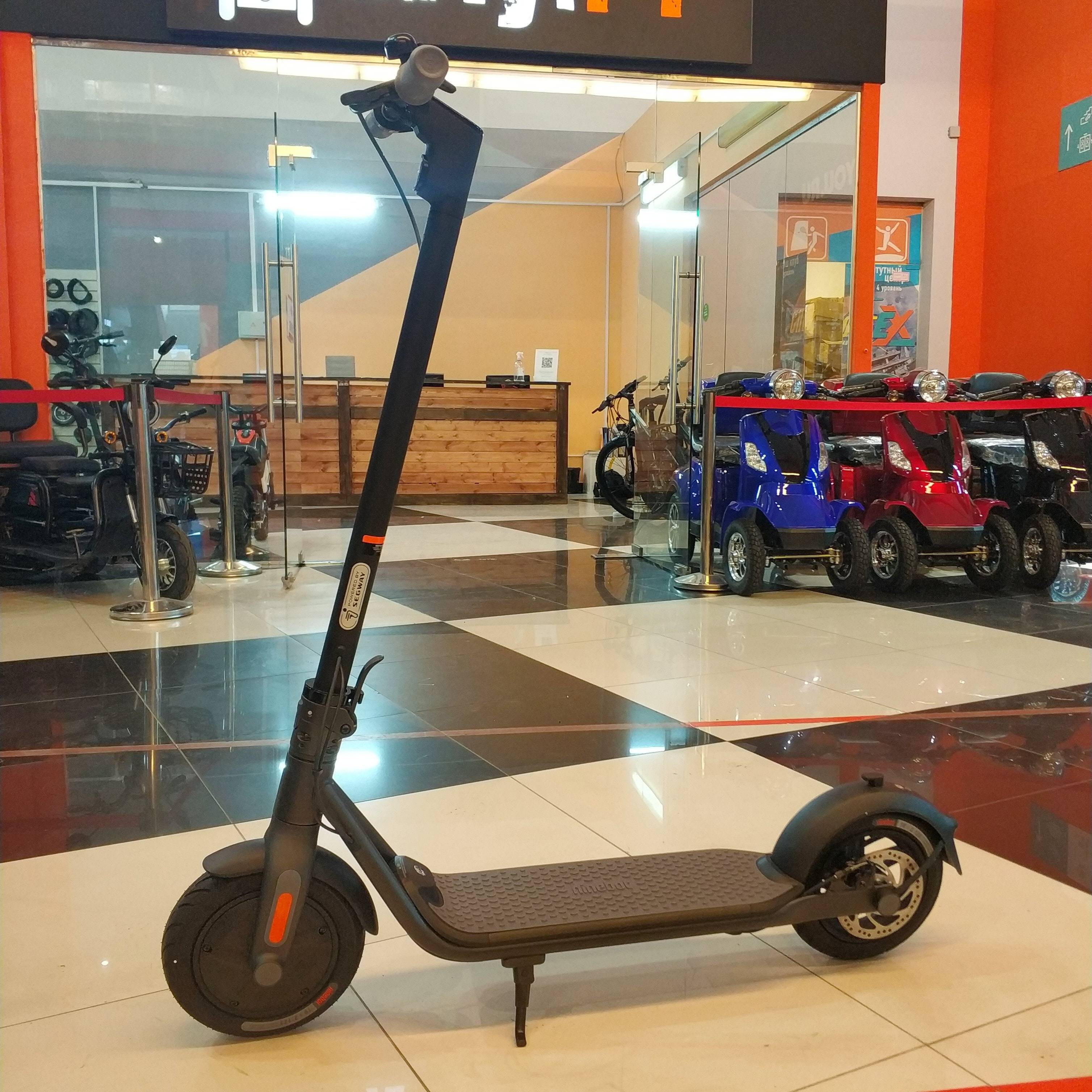 Ninebot KickScooter F25 Ninebot KickScooter F25